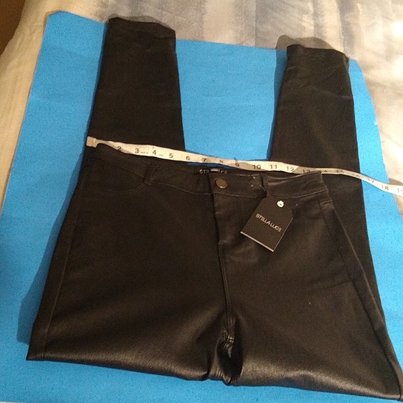BNWT Stella Luce black faux leather jeans/ pants size medium - Picture 1 of 7